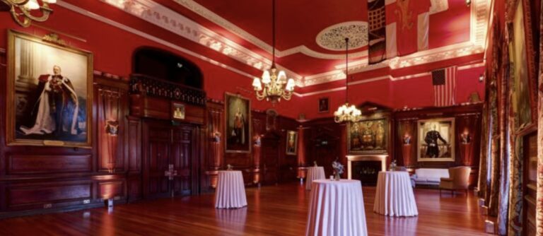 Elegant Central London Event Venue with 5-acre Garden image 5